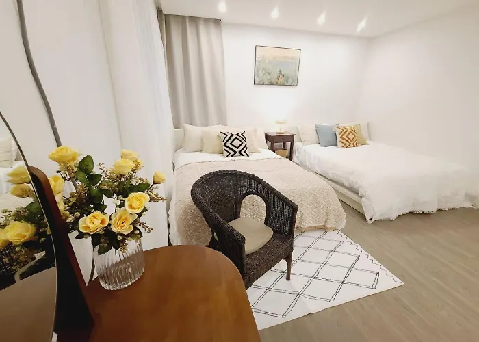 Дом отдыха New Hongdae Cozy House Proven 3br Сеул